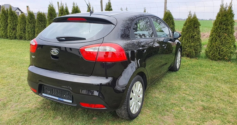 Kia Rio cena 24900 przebieg: 171272, rok produkcji 2011 z Tarnów małe 79